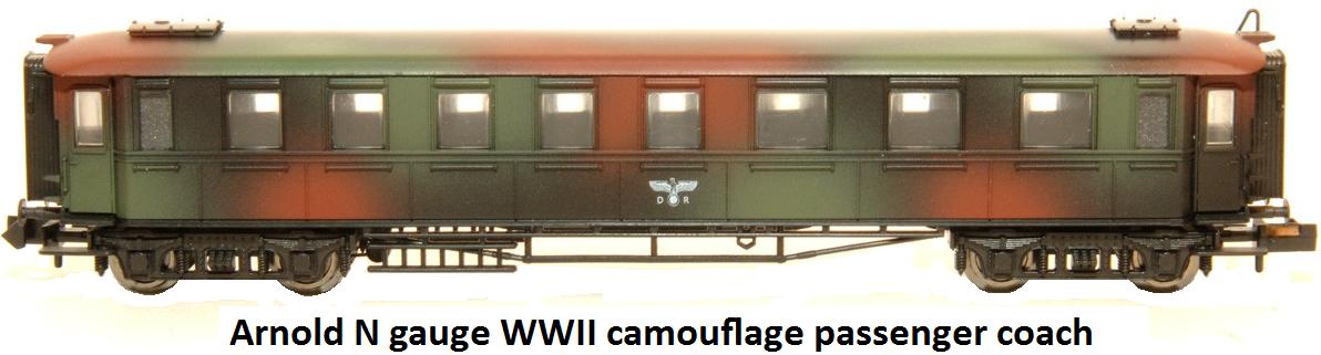 Arnold 0186 WWII Camouflage car in N gauge