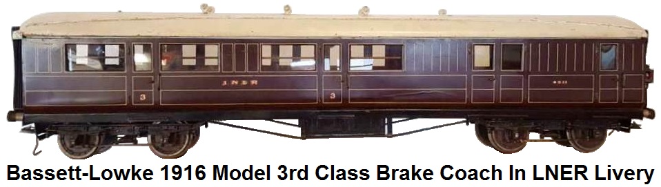 Bassett-Lowke 1916 model in LNER livery, brake third coach