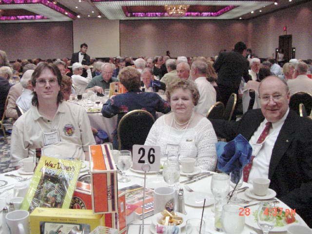 jonandkaylangatthebanquet.jpg