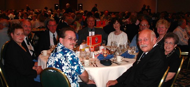 thelangesthetaubesthecochransandraysuggatthebanquet.jpg