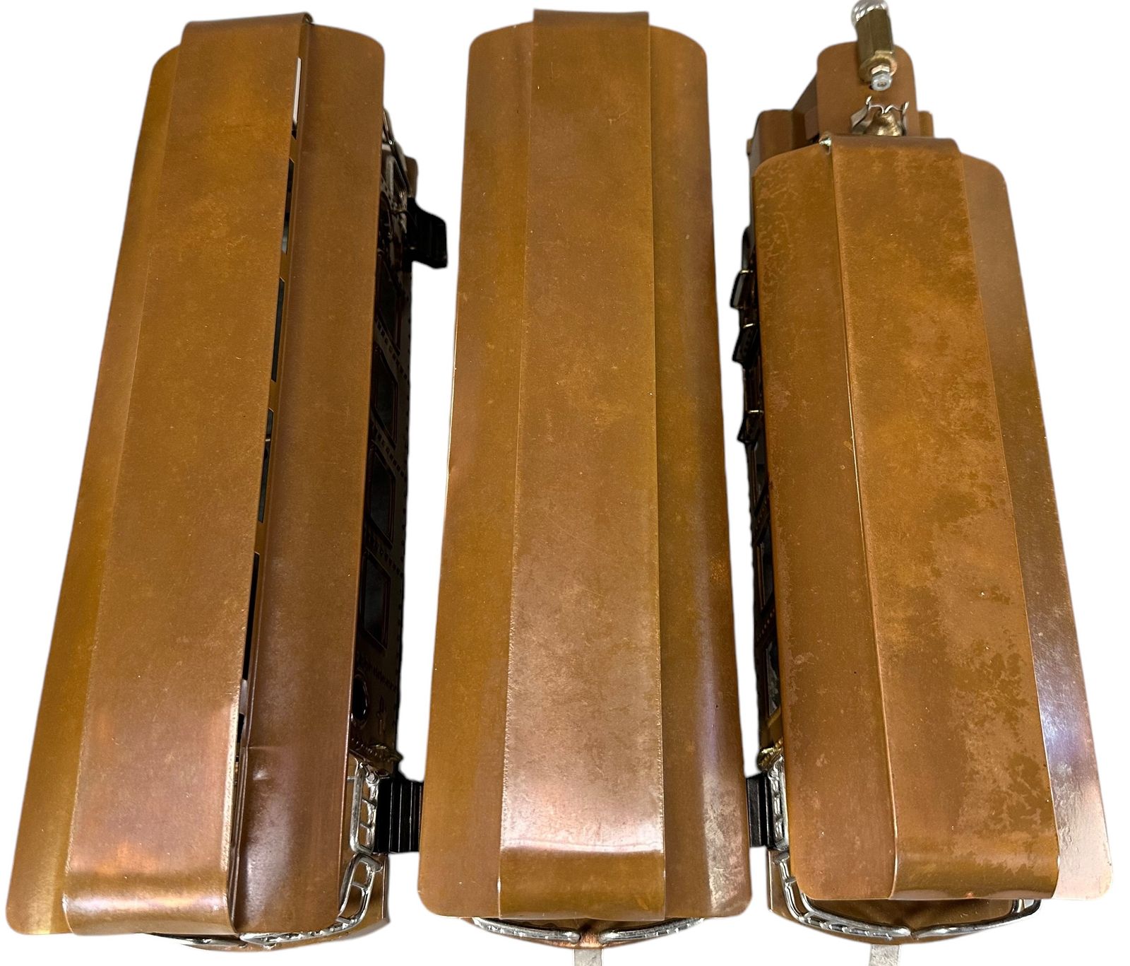 Cantey Johnson built Grammes Standard ga set with Lionel motor, drive unit and non-powered wheel set in loco, fit with Lionel type couplers