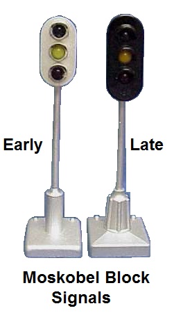 Moskobel Early-style Block signal left, later-style signal on right