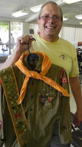 jimnelsonsdadsboyscoutuniformcirca1935.jpg